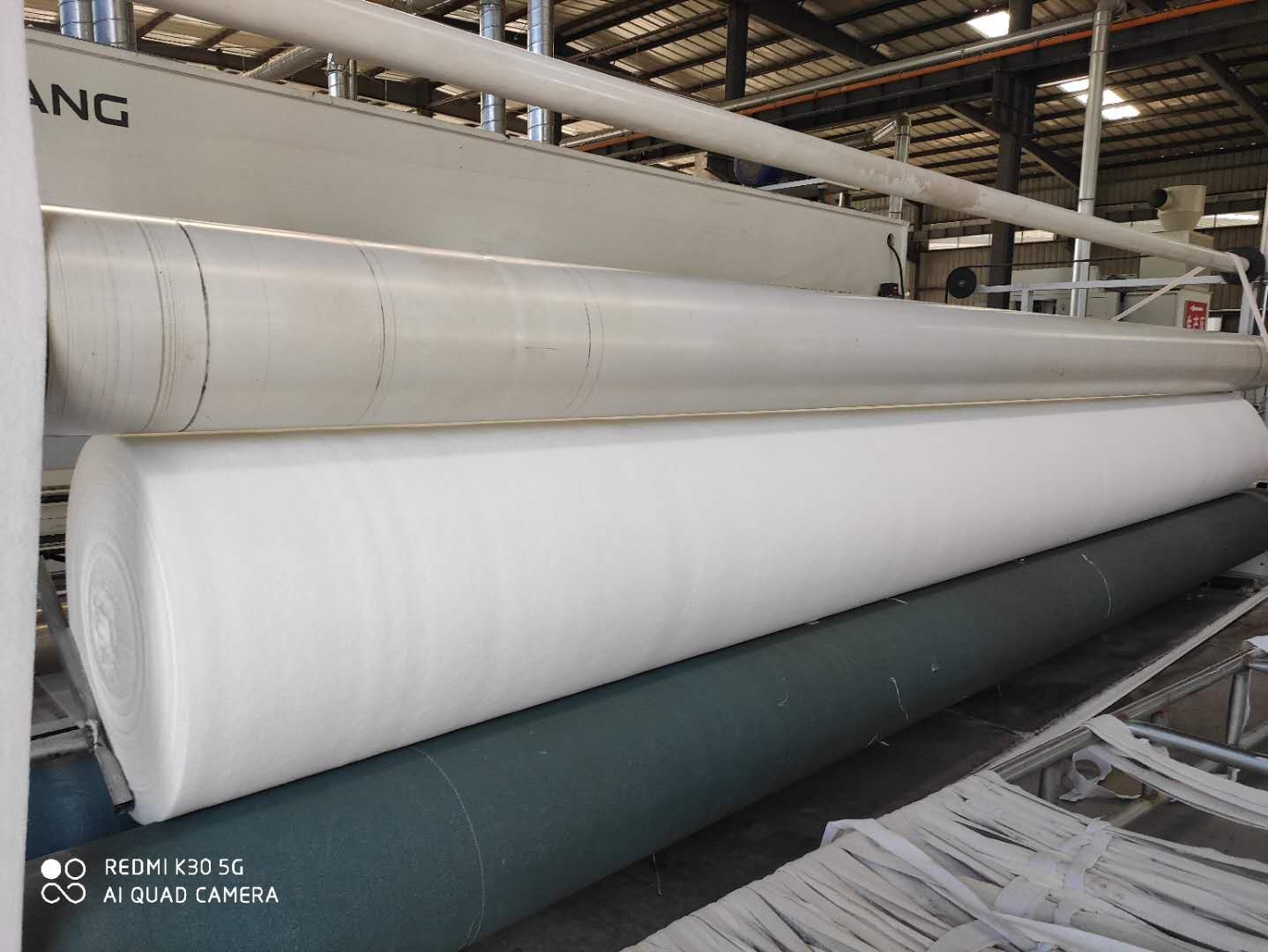 短(duan)絲土工布(bù)生産