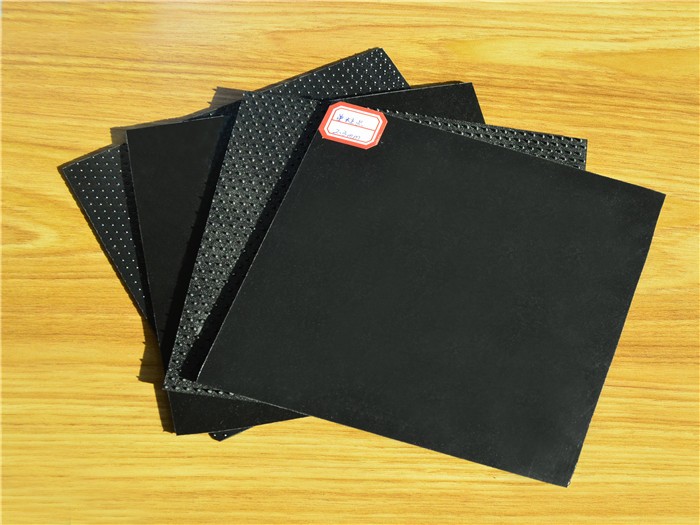 柱點糙面(mian)土工膜